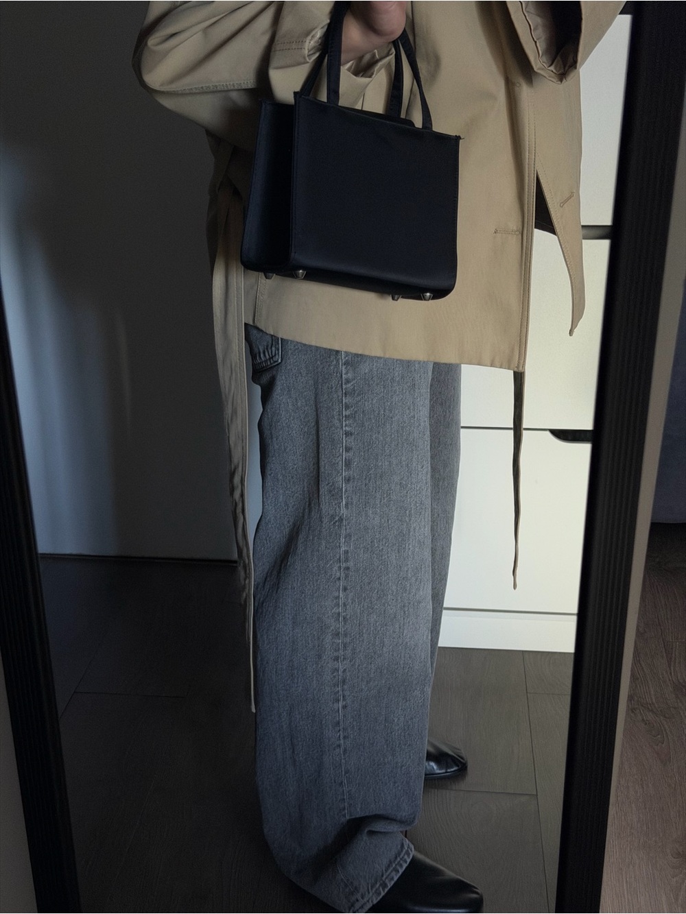 Classic Black Satin Top-Handle Handbag - Picture 3 of 9